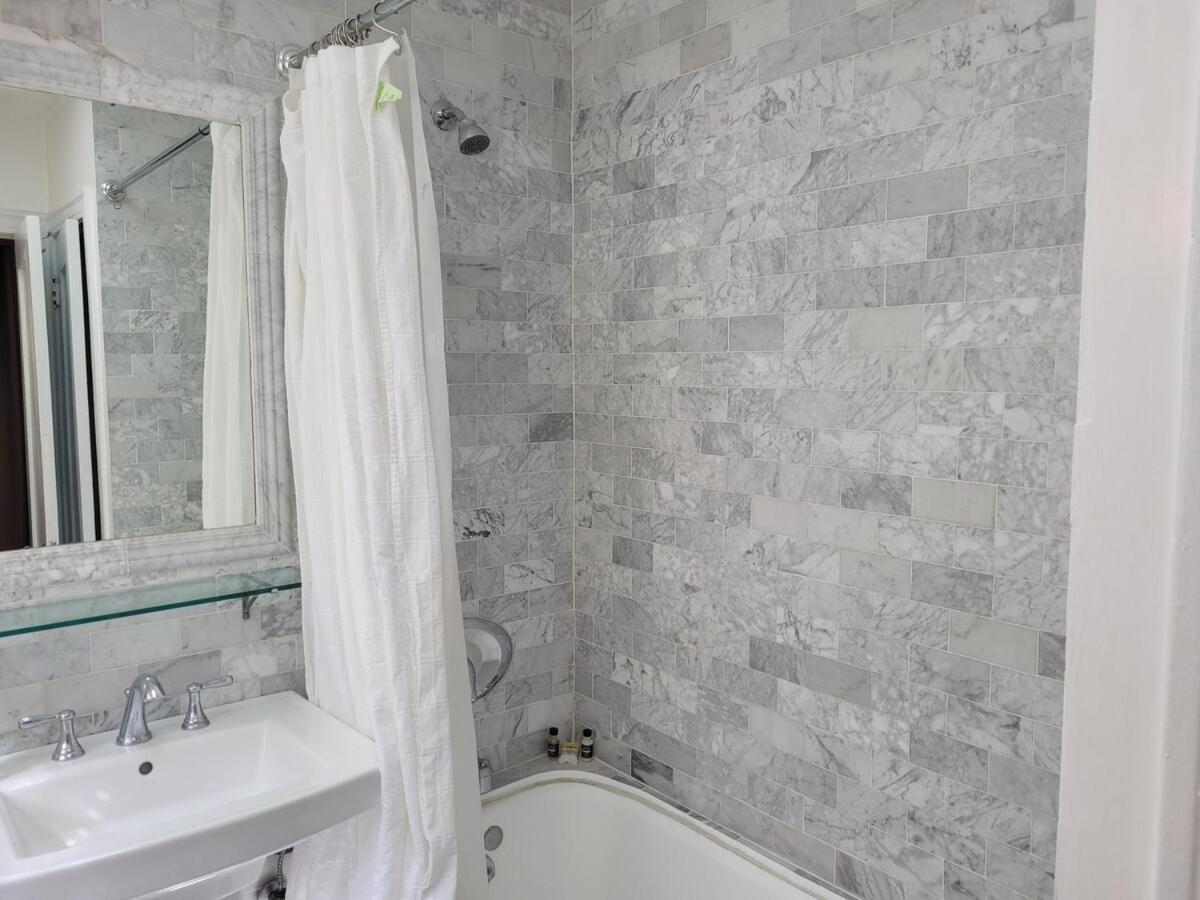 Apartamento Hollywood With Patio! *