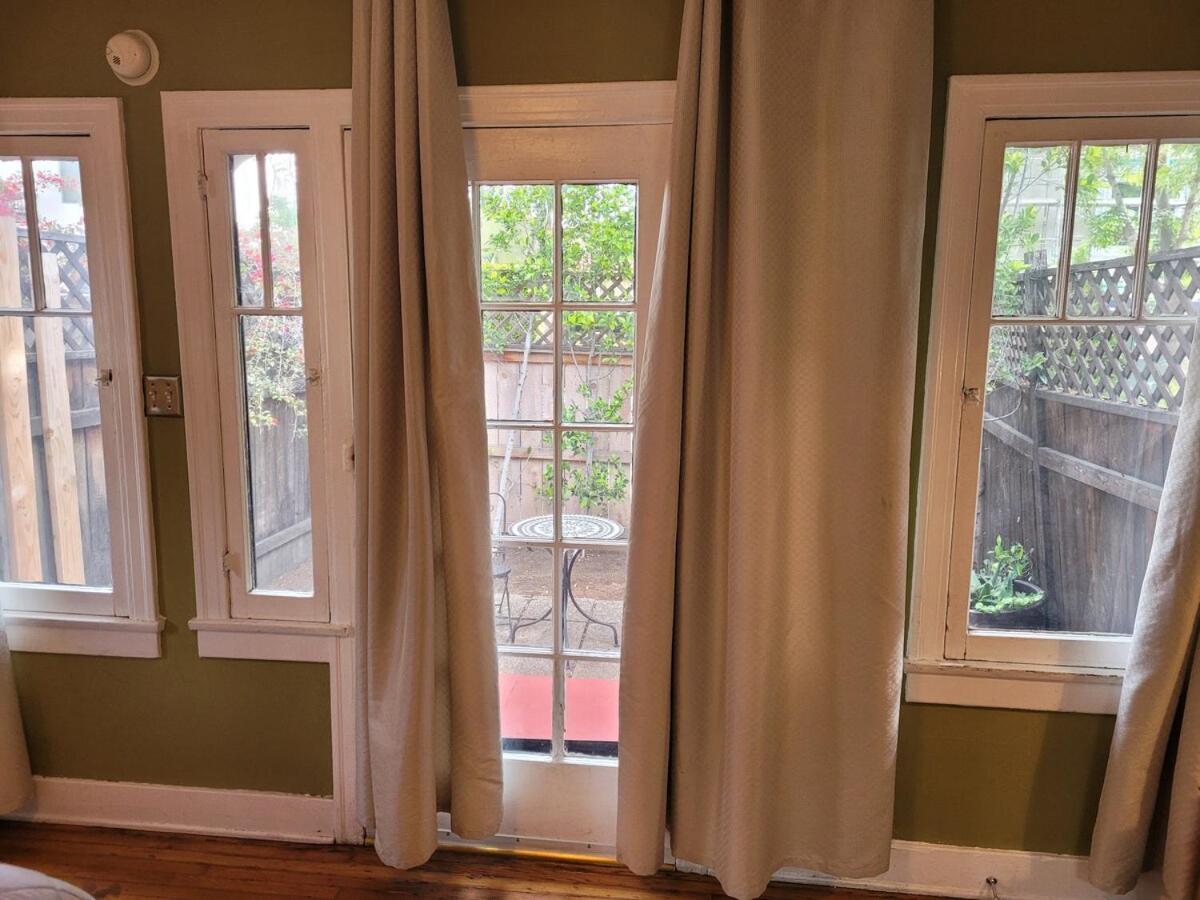 Apartment Hollywood With Patio! *